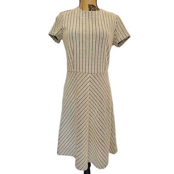 J McLaughlin Black White Geometrical Dress, Sz S, Excellent Cond - Picture 1 of 8